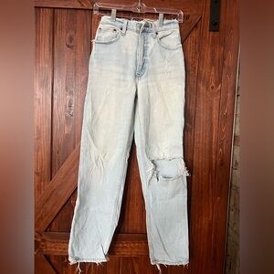 Abercrombie & Fitch Light Blue the 90’s Straight Ultra High Rise